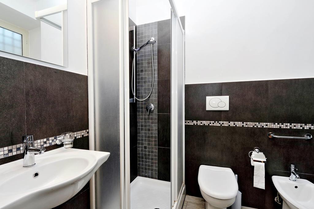 Cozy Apartment Fabia 300 Mt From Colosseum Εξωτερικό φωτογραφία