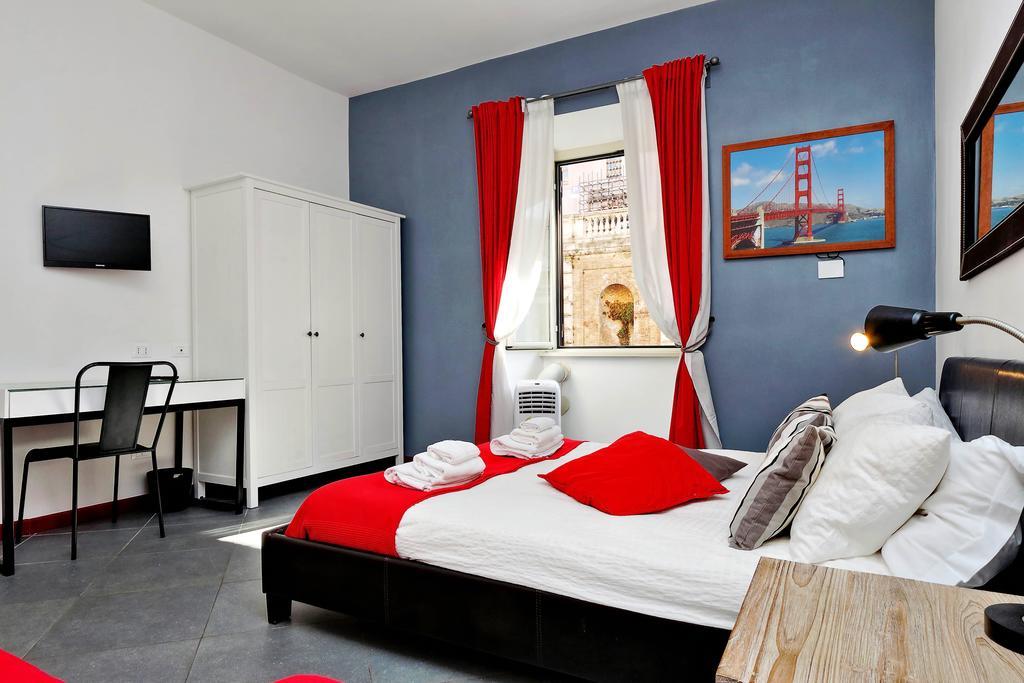 Cozy Apartment Fabia 300 Mt From Colosseum Εξωτερικό φωτογραφία