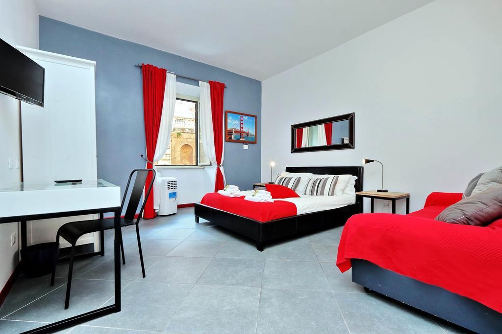 Cozy Apartment Fabia 300 Mt From Colosseum Εξωτερικό φωτογραφία