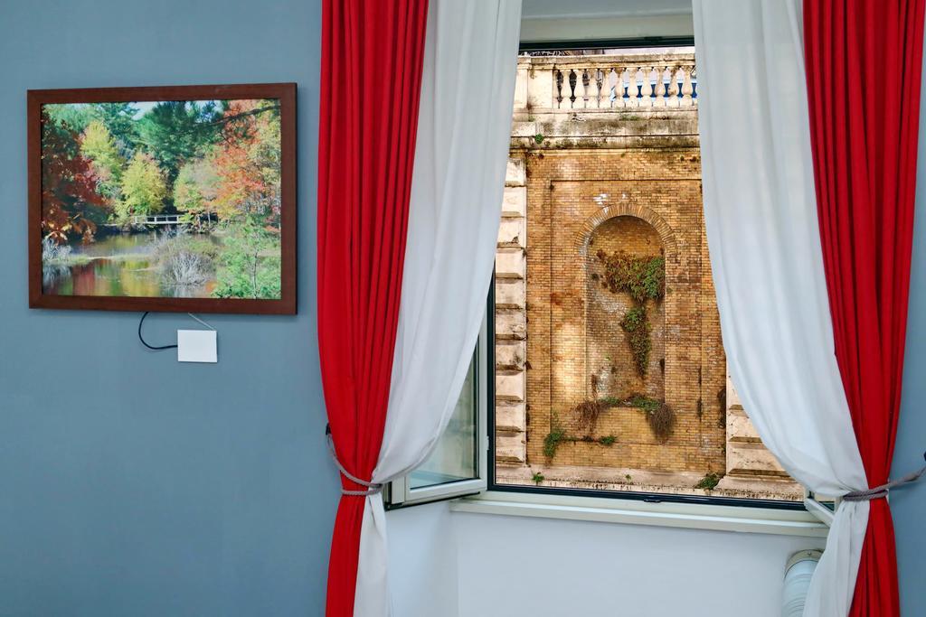 Cozy Apartment Fabia 300 Mt From Colosseum Εξωτερικό φωτογραφία